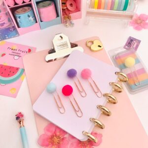 clips pompom colorido